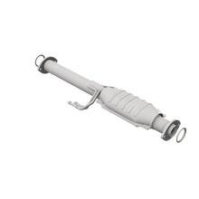 Load image into Gallery viewer, MagnaFlow Direct Fit Catalytic Converter 01-04 Toyota Tacoma 3.4L Rear