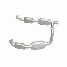 Load image into Gallery viewer, MagnaFlow Direct Fit Catalytic Converter Ford E350 Van 06 5.4L OEM
