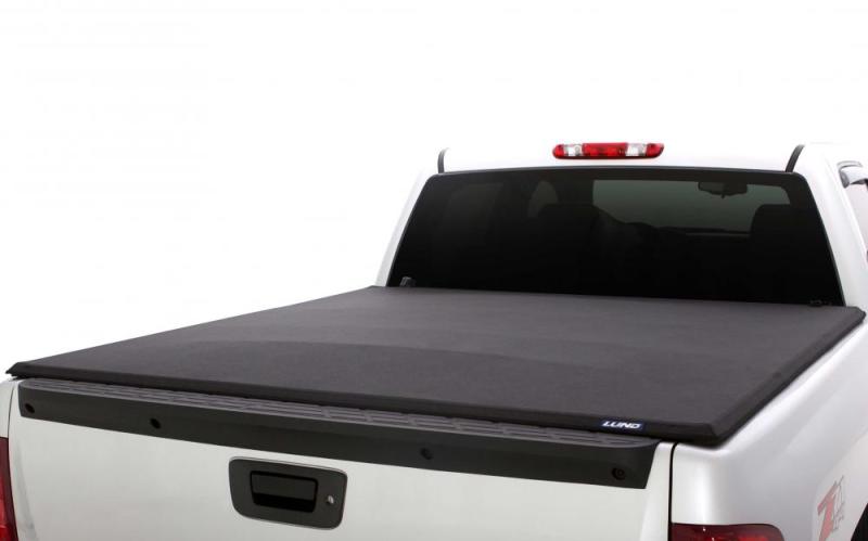 Lund 19-23 RAM 1500 (5.5ft Bed w/o RamBox Cargo Mgmt) Genesis Elite Tri-Fold Tonneau Cover - Black