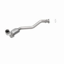 Load image into Gallery viewer, MagnaFlow Direct Fit Catalytic Converter 96-98 Explorer-Mountaineer