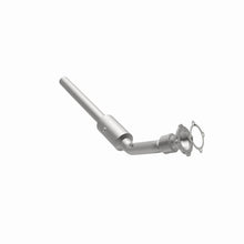 Load image into Gallery viewer, MagnaFlow Direct Fit Catalytic Converter 2004 - 2005 Volkswagen Jetta 1.8L