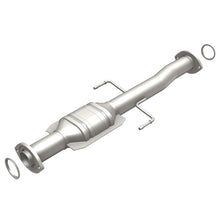 Load image into Gallery viewer, MagnaFlow Direct Fit Catalytic Converter 02-03 Toyota Tacoma 2.4L