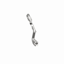 Load image into Gallery viewer, MagnaFlow Direct Fit Catalytic Converter 03-07 GM 2500/3500 Passenger Side