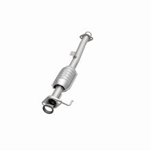 Load image into Gallery viewer, MagnaFlow Direct Fit Catalytic Converter 2000 Chevy Tracker 1.6L