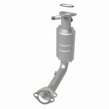 Load image into Gallery viewer, MagnaFlow Direct Fit Catalytic Converter 00-02 Focus 2.0L OEM