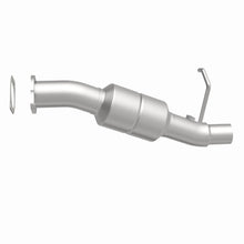 Load image into Gallery viewer, MagnaFlow Direct Fit Catalytic Converter 2007 GMC Sierra 2500 HD Classic 6.0/ 8.1/ 3500 Classic 6.0
