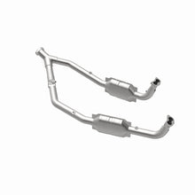 Load image into Gallery viewer, MagnaFlow Direct Fit Catalytic Converter OEM 2003 Land Rover Discovery Underbody