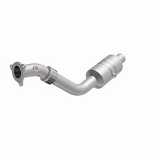Load image into Gallery viewer, MagnaFlow Direct Fit Catalytic Converter 04-06 Chrysler Pacifica 3.5