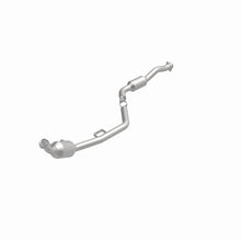 Load image into Gallery viewer, MagnaFlow Direct Fit Catalytic Converter OEM 2007 Mercedes-Benz E350 Underbody - 67.5in Length