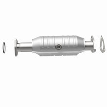 Load image into Gallery viewer, MagnaFlow Direct Fit Catalytic Converter 03-04 Honda Pilot 3.5L OEM