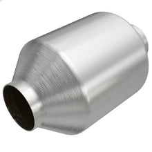 Load image into Gallery viewer, MagnaFlow CARB Compliant Universal Catalytic Converter 2.5in In / 2.5in Out / 9in Long