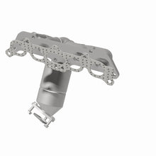 Load image into Gallery viewer, MagnaFlow Direct Fit Catalytic Converter 97-01 Camry 2.2 manif OEM