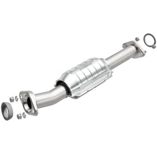 Load image into Gallery viewer, MagnaFlow Direct Fit Catalytic Converter 2002 Suzuki Aerio 2.0L