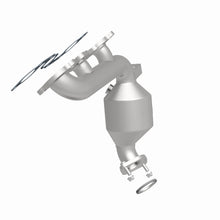 Load image into Gallery viewer, MagnaFlow Direct Fit Catalytic Converter 04-06 Toyota Sienna 3.3L