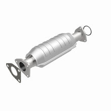 Load image into Gallery viewer, MagnaFlow Direct Fit Catalytic Converter 03-04 Honda Pilot 3.5L OEM