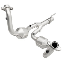 Load image into Gallery viewer, MagnaFlow Direct Fit Catalytic Converter 04 Jeep Grand Cherokee 4.7L