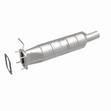 Load image into Gallery viewer, MagnaFlow Direct Fit Catalytic Converter 05-07 Ford F-Series Rear