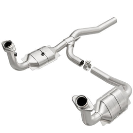 MagnaFlow Direct Fit Catalytic Converter 07-11 Dodge Nitro 4.0L