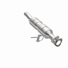 Load image into Gallery viewer, MagnaFlow Direct Fit Catalytic Converter 07-08 E-350 Super Duty 5.4 &amp; 6.8 L OEM Underbody