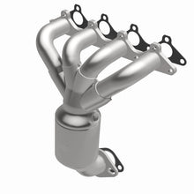 Load image into Gallery viewer, MagnaFlow Direct Fit Catalytic Converter 00-02 Hyundai Accent 1.5L