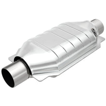 Load image into Gallery viewer, MagnaFlow Universal Catalytic Converter 2.25 W/O2 Boss