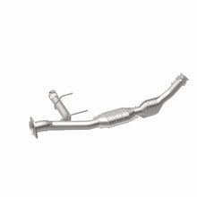 Load image into Gallery viewer, MagnaFlow Direct Fit Catalytic Converter 03-04 Ford Expedition 5.4L V8 Passenger Side