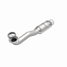 Load image into Gallery viewer, MagnaFlow Direct Fit Catalytic Converter 10-11 Honda CR-V 2.4L