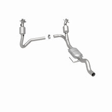 Load image into Gallery viewer, MagnaFlow Direct Fit Catalytic Converter 01-03 Dakota 3.9/5.9L