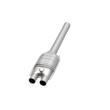 Load image into Gallery viewer, MagnaFlow Direct Fit Catalytic Converter 93-97 Chrysler 3.5L Rear Co