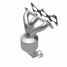 Load image into Gallery viewer, MagnaFlow Direct Fit Catalytic Converter 05-08 Kia Sportage 2.7L Driver Side