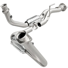 Load image into Gallery viewer, MagnaFlow Direct Fit Catalytic Converter 05-06 Jeep Grand Cherokee 3.7L Y-Pipe Assy (49 State)