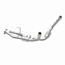 Load image into Gallery viewer, MagnaFlow Direct Fit Catalytic Converter 05-06 Jeep Grand Cherokee 3.7L Y-Pipe Assembly