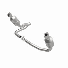Load image into Gallery viewer, MagnaFlow Direct Fit Catalytic Converter OEM 2004 Dodge Dakota Underbody