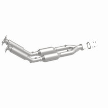 Load image into Gallery viewer, MagnaFlow Direct Fit Catalytic Converter 99-01 Volvo S80 2.8L