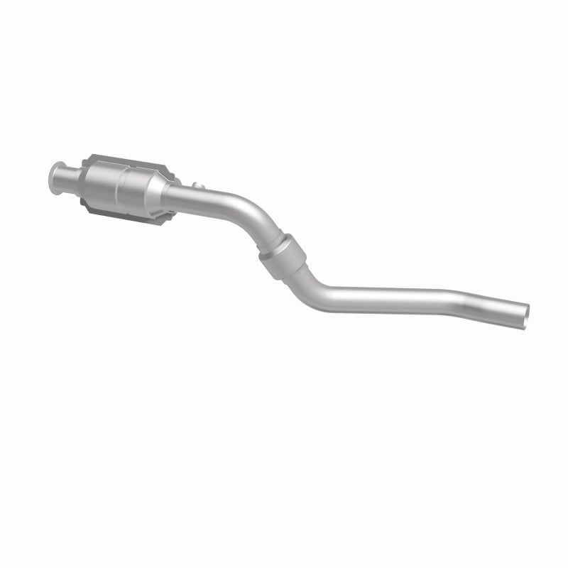 MagnaFlow Direct Fit Catalytic Converter 98-04 Dodge Interpid 2.7L