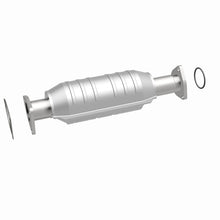 Load image into Gallery viewer, MagnaFlow Direct Fit Catalytic Converter 03-04 Honda Pilot 3.5L OEM