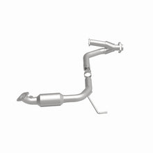 Load image into Gallery viewer, MagnaFlow Direct Fit Catalytic Converter 05-11 Toyota Tacoma 4.0L