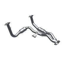 Load image into Gallery viewer, MagnaFlow Direct Fit Catalytic Converter 07-08 Jeep G/C OEM