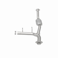 Load image into Gallery viewer, MagnaFlow Direct Fit Catalytic Converter 05 Expedition P/S 5.4L OEM