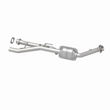 Load image into Gallery viewer, MagnaFlow Direct Fit Catalytic Converter 97-01 Explorer-Mountaineer