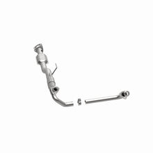 Load image into Gallery viewer, MagnaFlow Direct Fit Catalytic Converter Astro 00-04 4.3L OEM