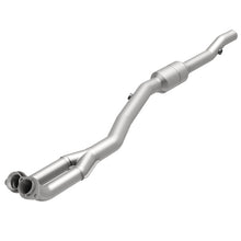 Load image into Gallery viewer, MagnaFlow Direct Fit Catalytic Converter 96-97 BMW 840 4.4L Driver Side