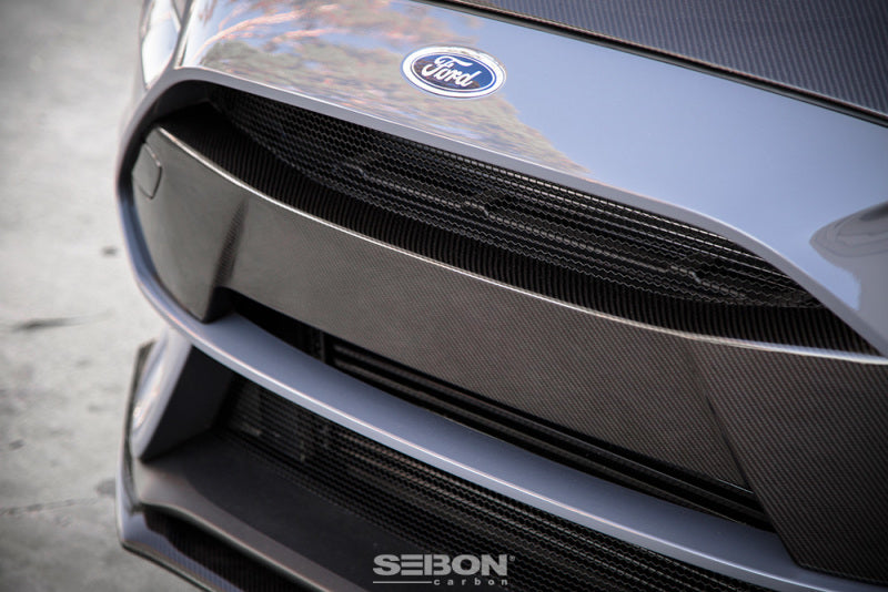 Seibon 16+ Ford Focus RS Carbon Fiber Front Bumper Garnish