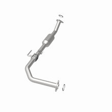 Load image into Gallery viewer, MagnaFlow Direct Fit Catalytic Converter OEM 2003-2004 Toyota Tundra Underbody - 47.125in Length