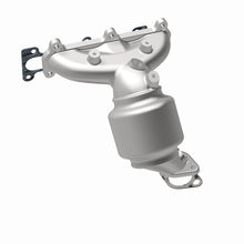 Load image into Gallery viewer, MagnaFlow Direct Fit Catalytic Converter 07-09 Hyundai Santa Fe 2.7L