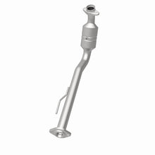 Load image into Gallery viewer, MagnaFlow Direct Fit Catalytic Converter 05-06 Wrangler 2.4L OEM