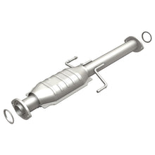 Load image into Gallery viewer, MagnaFlow Direct Fit Catalytic Converter 02-04 Tacoma 3.4L rear 50S