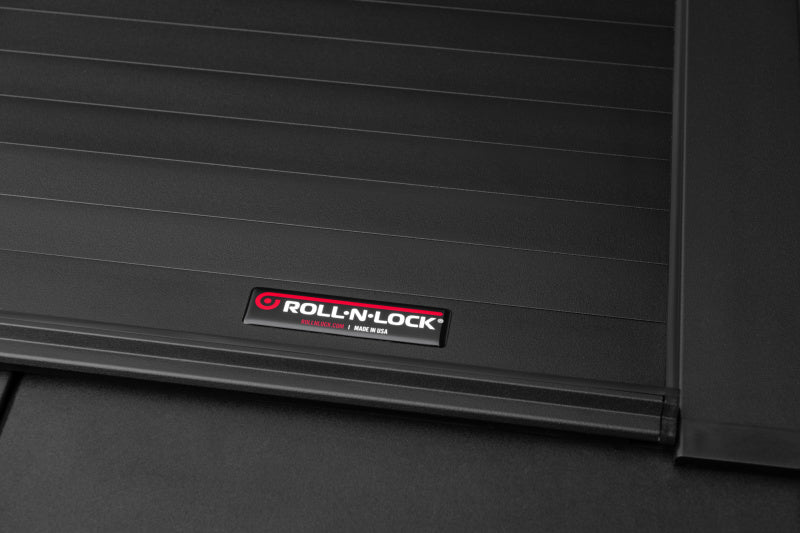 Roll-N-Lock 2019 Chevrolet Silverado 1500 SB 77-3/4in A-Series Retractable Tonneau Cover