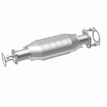 Load image into Gallery viewer, MagnaFlow Direct Fit Catalytic Converter 05-10 Kia Sportage 2.7L