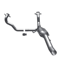 Load image into Gallery viewer, MagnaFlow Direct Fit Catalytic Converter 00-03 Durango 2WD OEM